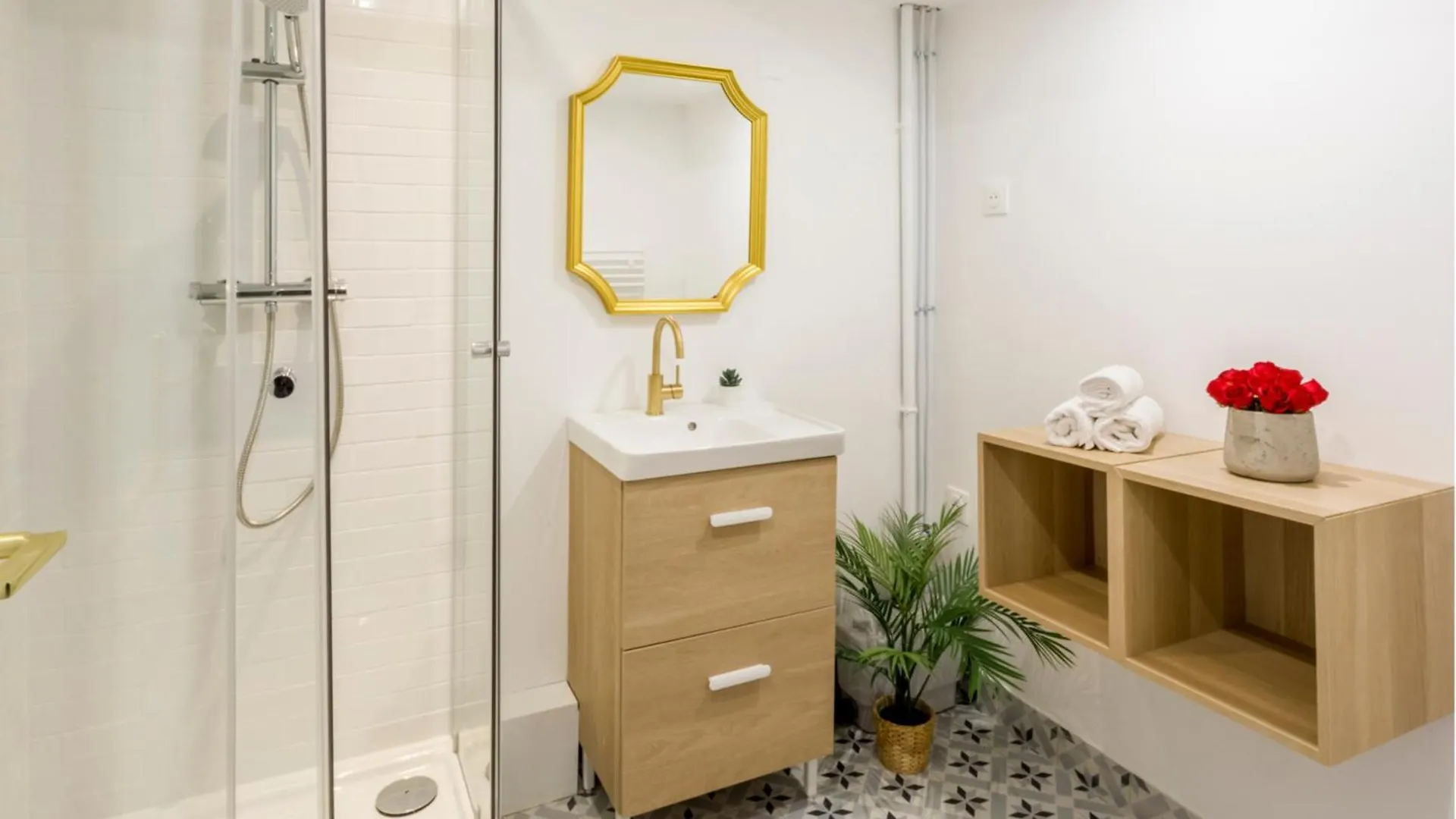 Merveil - Family Suite - Marais - Pelee Paris 0*,  France